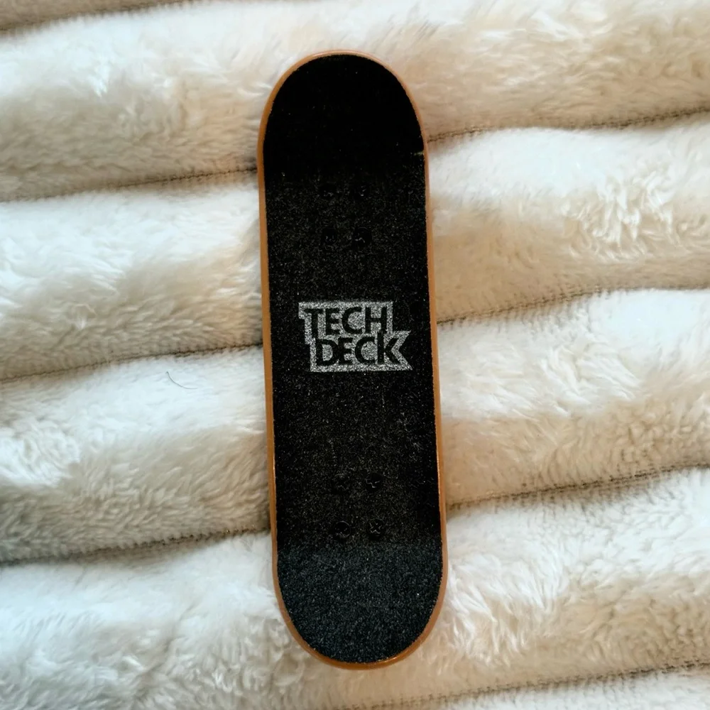Tech Deck Red blind